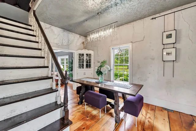 $439,900 | 6974 Woodland Lane, Amherst, WI 54406