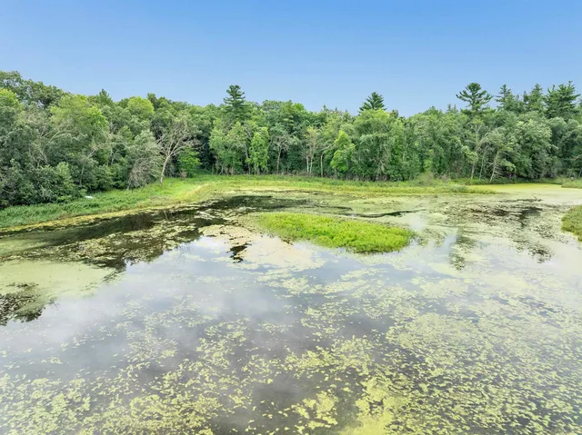 $439,900 | 6974 Woodland Lane, Amherst, WI 54406