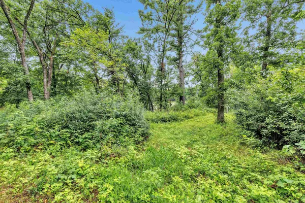 $439,900 | 6974 Woodland Lane, Amherst, WI 54406