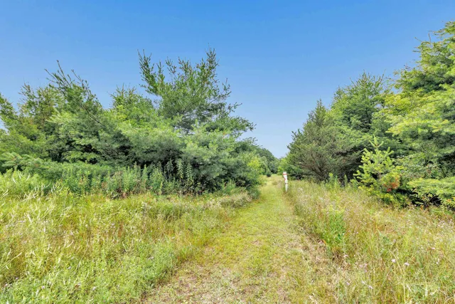 $439,900 | 6974 Woodland Lane, Amherst, WI 54406