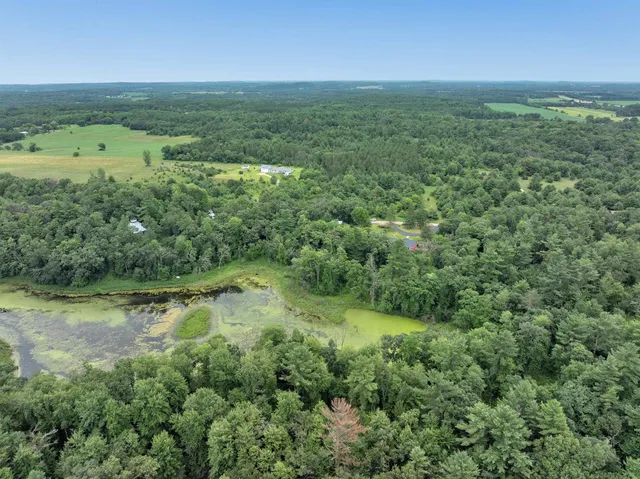 $439,900 | 6974 Woodland Lane, Amherst, WI 54406