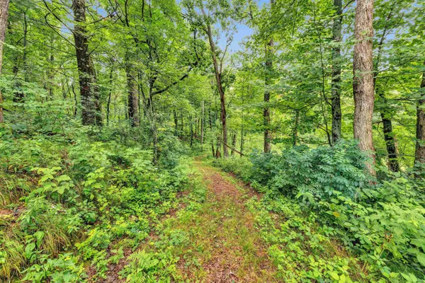 $439,900 | 6974 Woodland Lane, Amherst, WI 54406