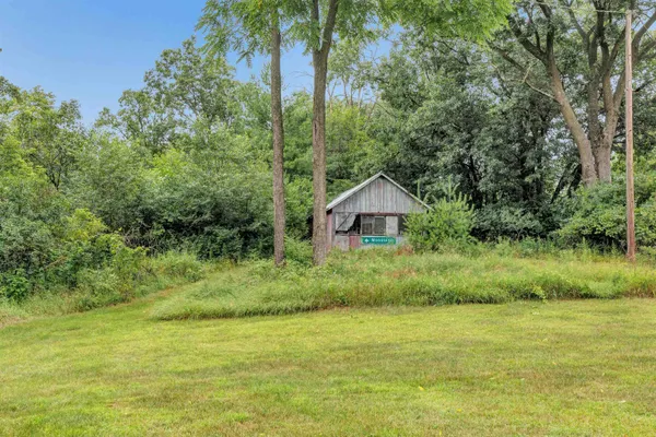 $439,900 | 6974 Woodland Lane, Amherst, WI 54406