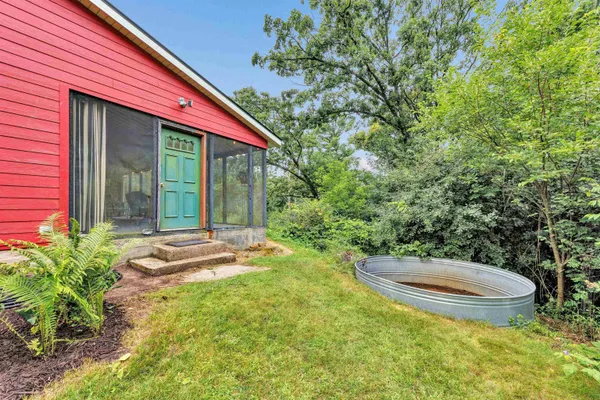 $439,900 | 6974 Woodland Lane, Amherst, WI 54406