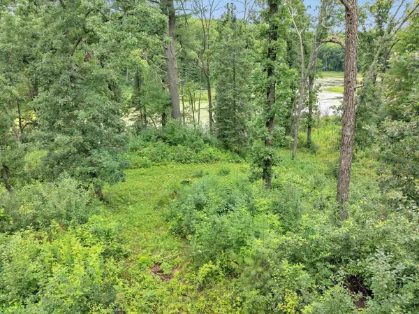 $439,900 | 6974 Woodland Lane, Amherst, WI 54406