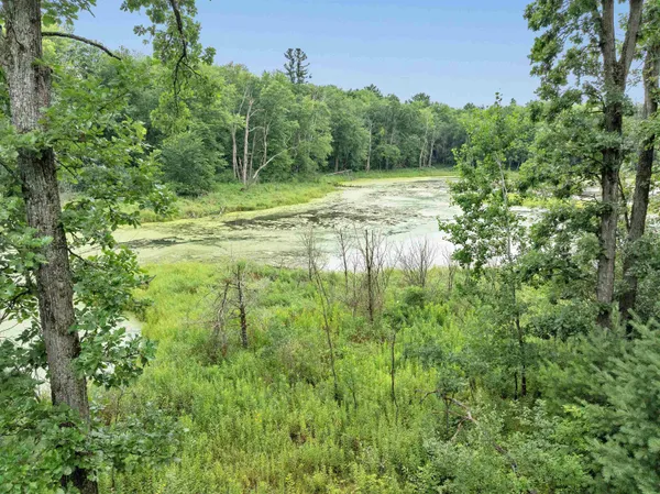 $439,900 | 6974 Woodland Lane, Amherst, WI 54406