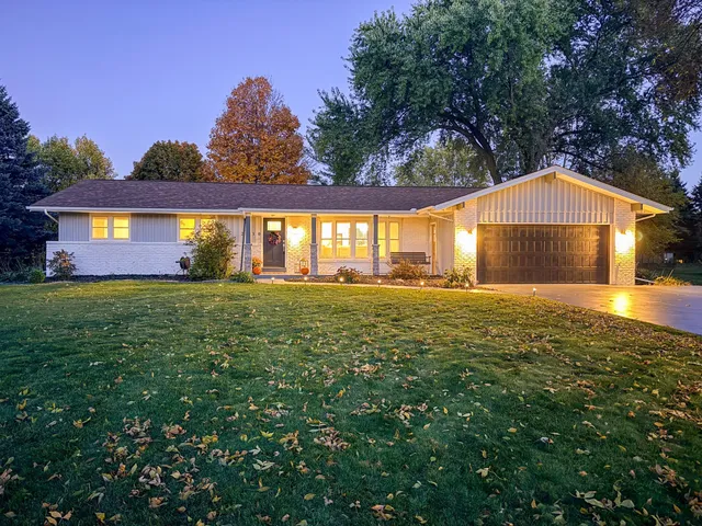 $700,000 | 2430 Jewel Lane North, Plymouth, MN 55447