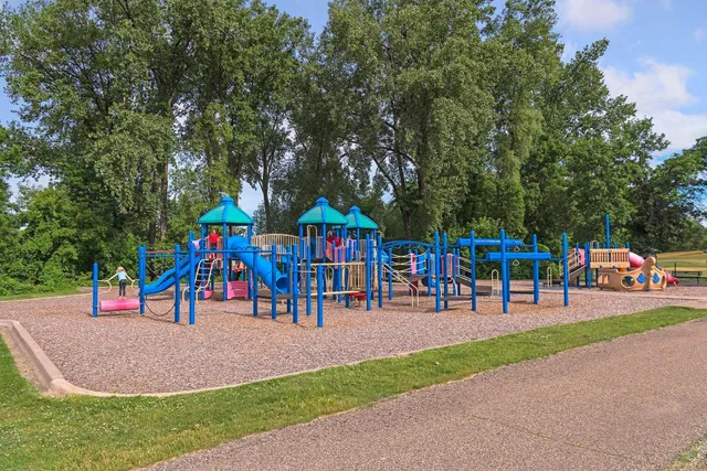 $700,000 | 2430 Jewel Lane North, Plymouth, MN 55447