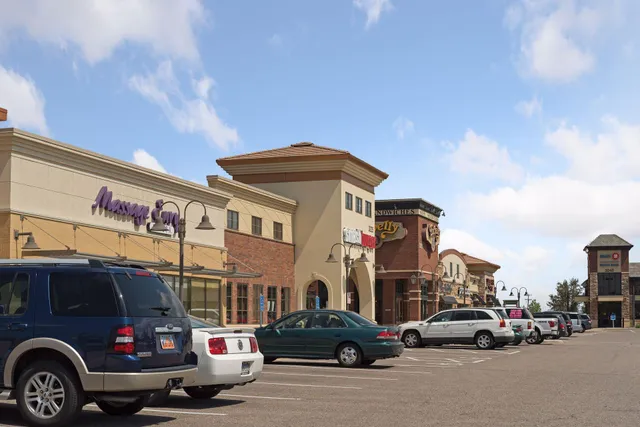 $700,000 | 2430 Jewel Lane North, Plymouth, MN 55447