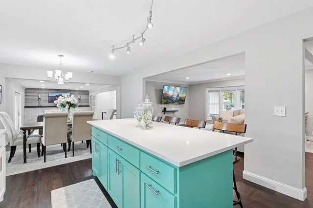 $700,000 | 2430 Jewel Lane North, Plymouth, MN 55447