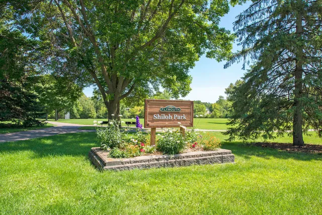 $700,000 | 2430 Jewel Lane North, Plymouth, MN 55447