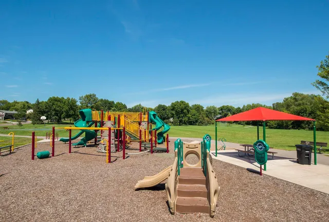 $700,000 | 2430 Jewel Lane North, Plymouth, MN 55447