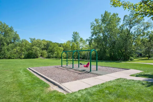 $700,000 | 2430 Jewel Lane North, Plymouth, MN 55447