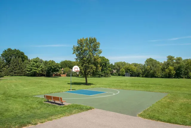 $700,000 | 2430 Jewel Lane North, Plymouth, MN 55447