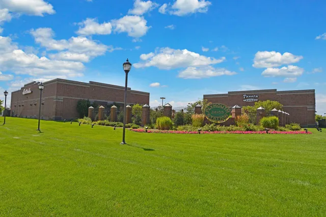 $700,000 | 2430 Jewel Lane North, Plymouth, MN 55447