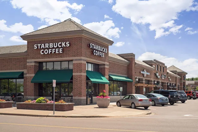 $700,000 | 2430 Jewel Lane North, Plymouth, MN 55447