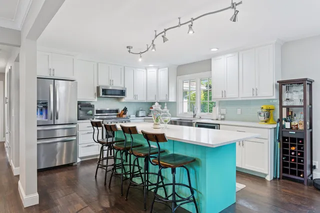 $700,000 | 2430 Jewel Lane North, Plymouth, MN 55447