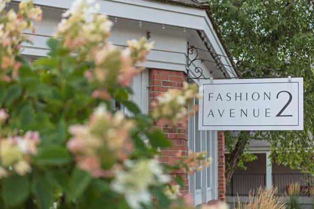 $700,000 | 2430 Jewel Lane North, Plymouth, MN 55447