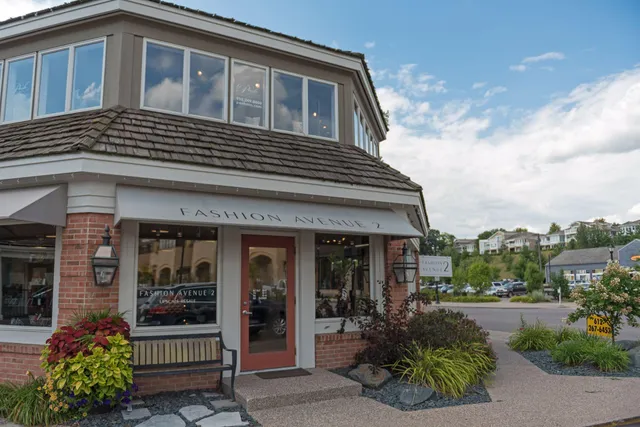 $700,000 | 2430 Jewel Lane North, Plymouth, MN 55447