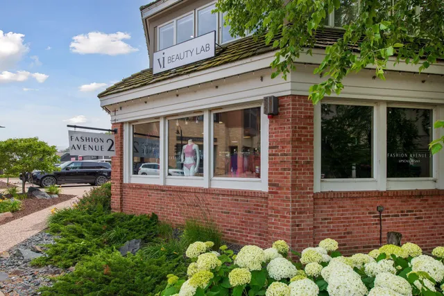 $700,000 | 2430 Jewel Lane North, Plymouth, MN 55447