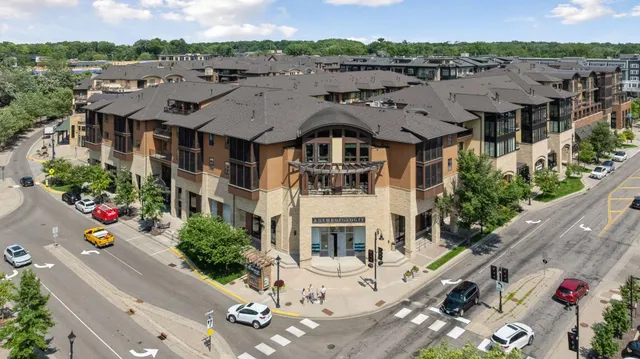 $700,000 | 2430 Jewel Lane North, Plymouth, MN 55447