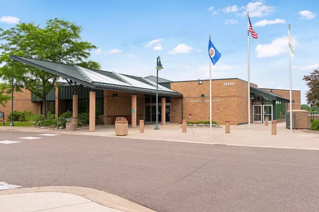 $700,000 | 2430 Jewel Lane North, Plymouth, MN 55447