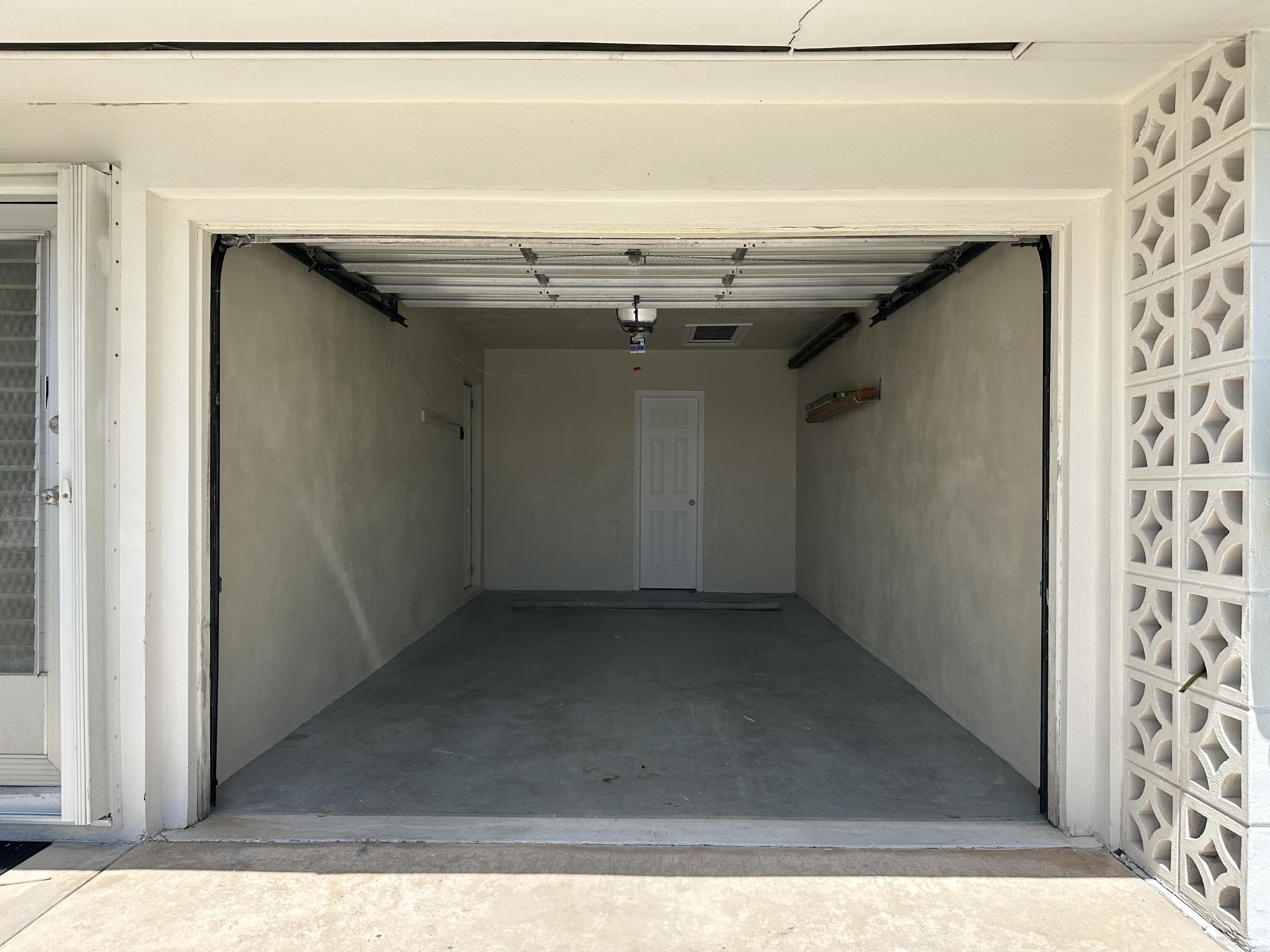 728 Ridge Road, Unit 31 Lantana, FL 33462 - Photo 3 of 24 Garage