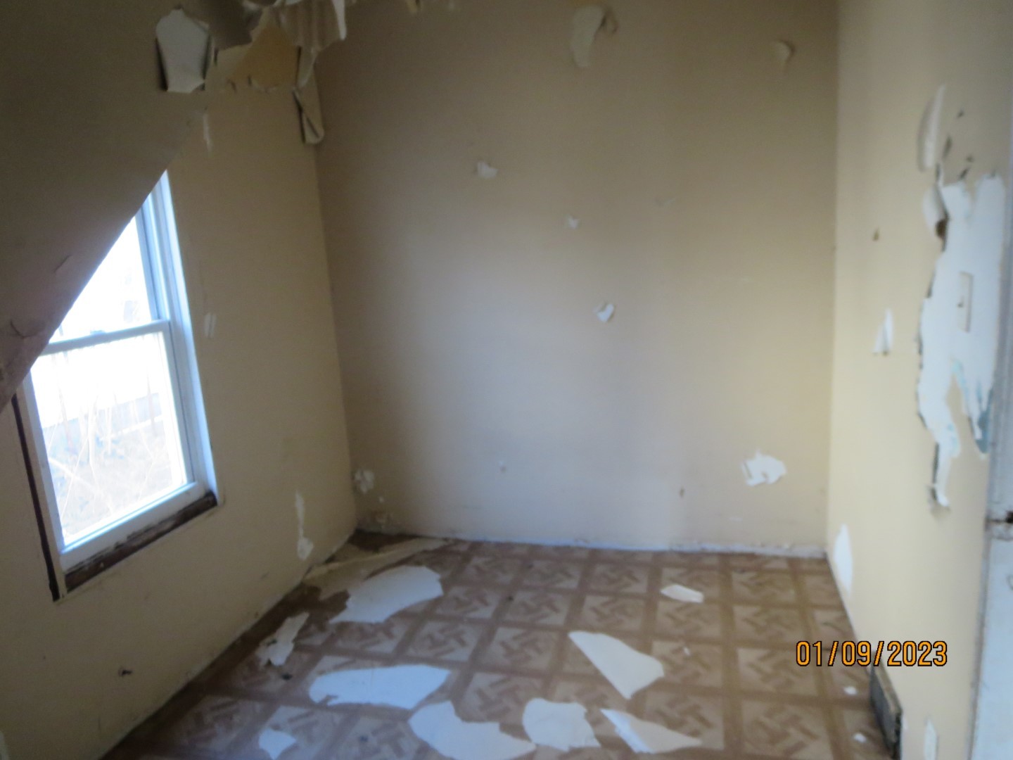 Undisclosed Address Chicago, IL 60617 - Photo 10 of 29 a view of room