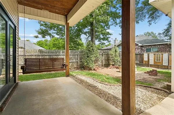 $2,100 | 1605 Labarre Street, Mandeville, LA 70448
