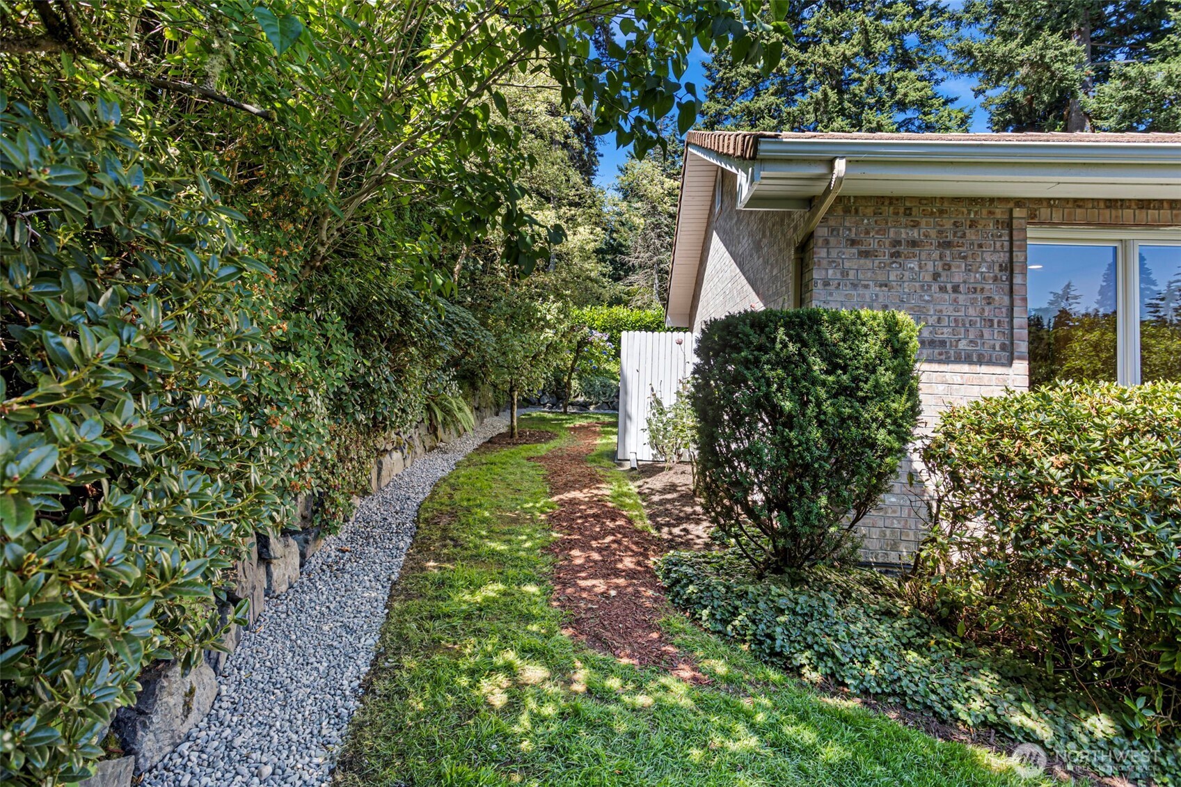 7810 175th Street Southwest Edmonds, WA 98026 - Photo 30 of 39