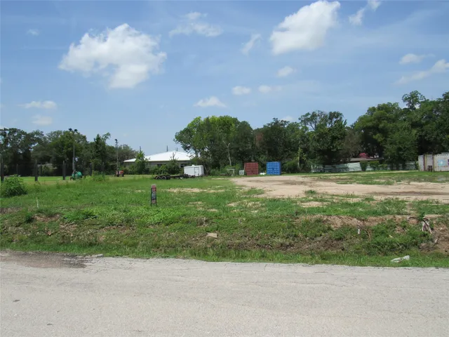 a view of a grassy field