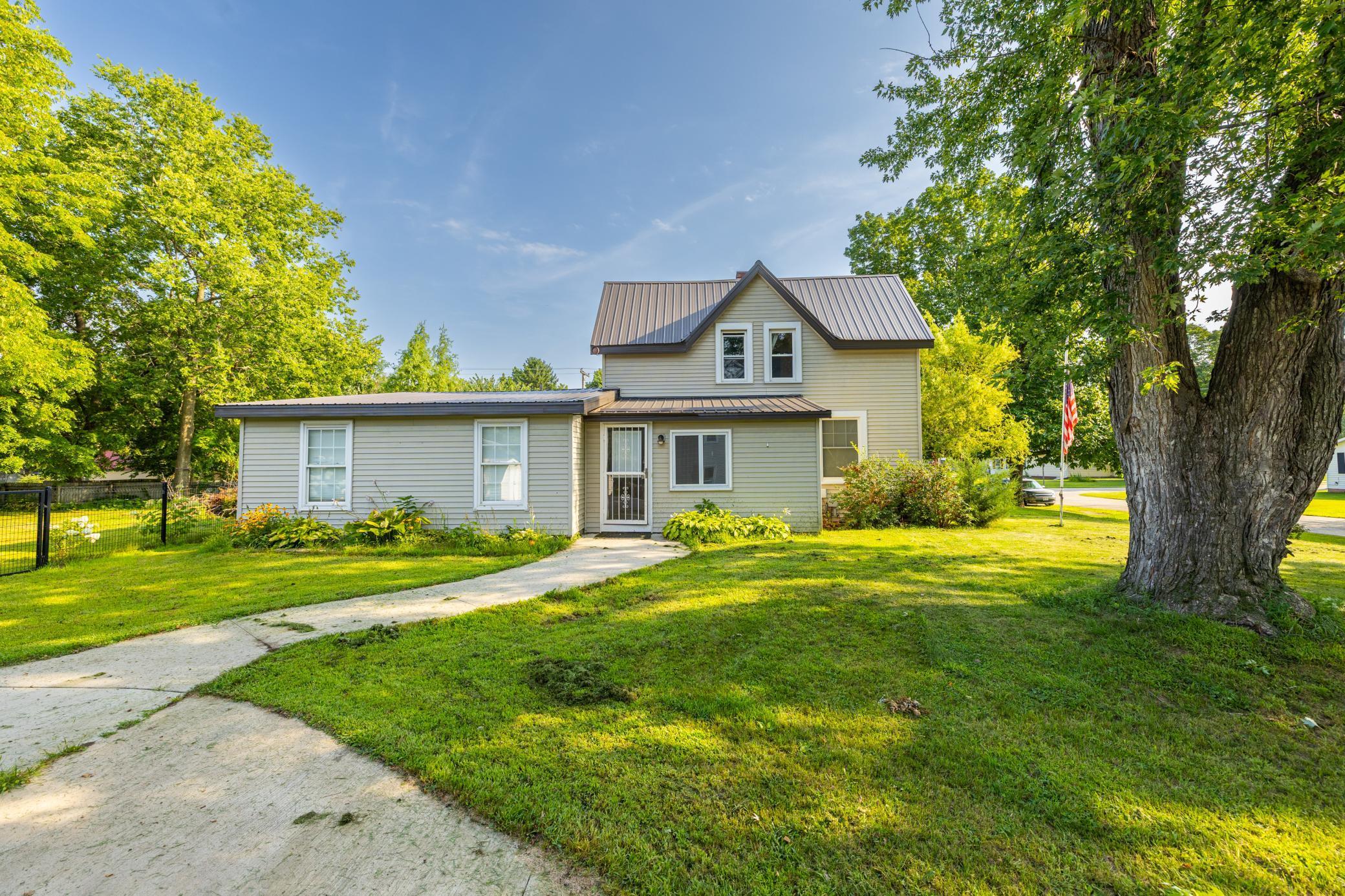 308 Main Street Pepin, WI 54759 - Photo 4 of 31