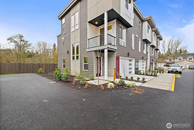 $714,950 | 5015 144th Street Southwest, Unit B2, Edmonds, WA 98026