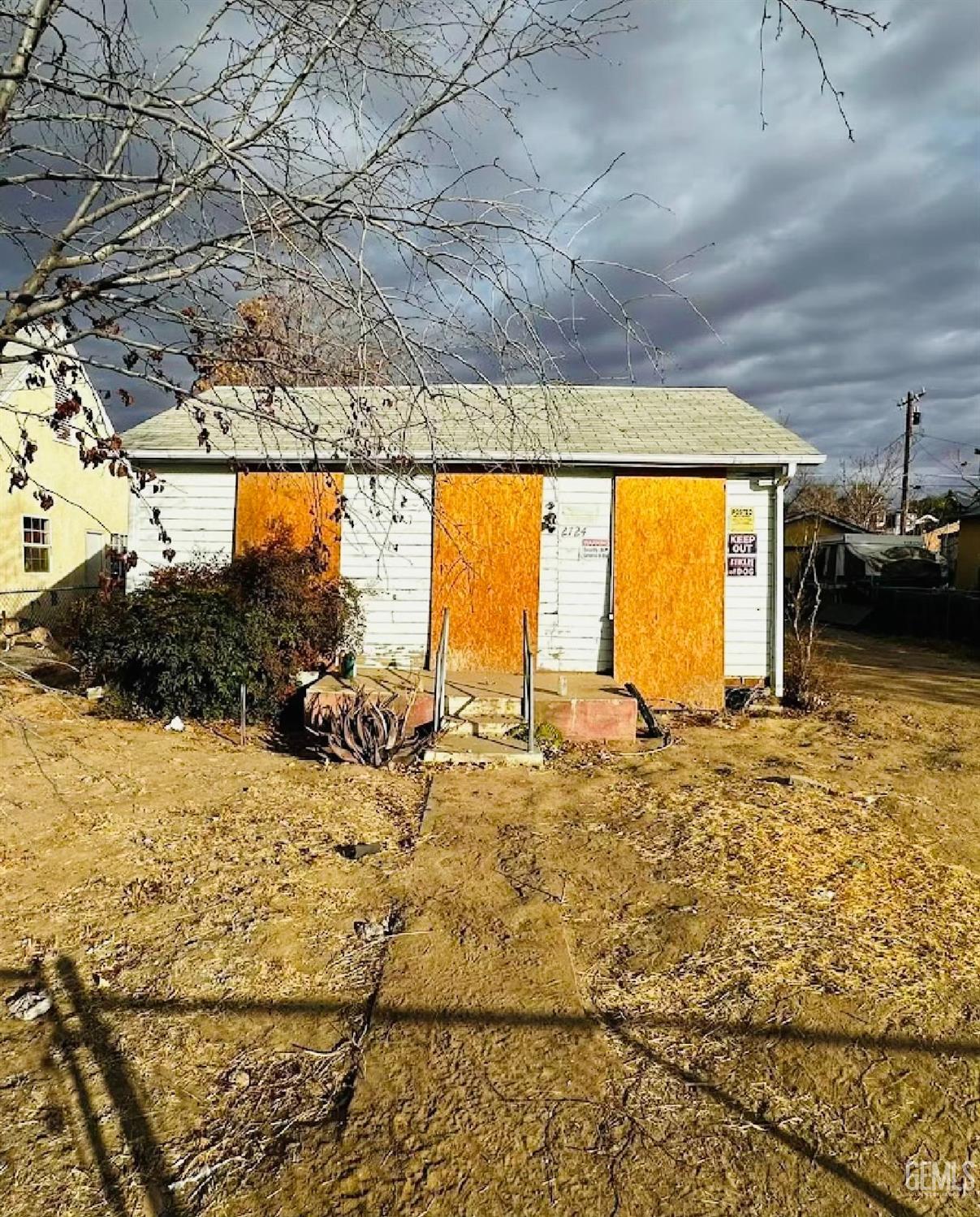 Undisclosed Address Bakersfield, CA 93306 - Photo 2 of 3 a view of a ocean beach