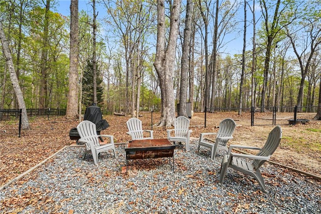 4002 Williams Dairy Road Greensboro, NC 27406 - Photo 33 of 40