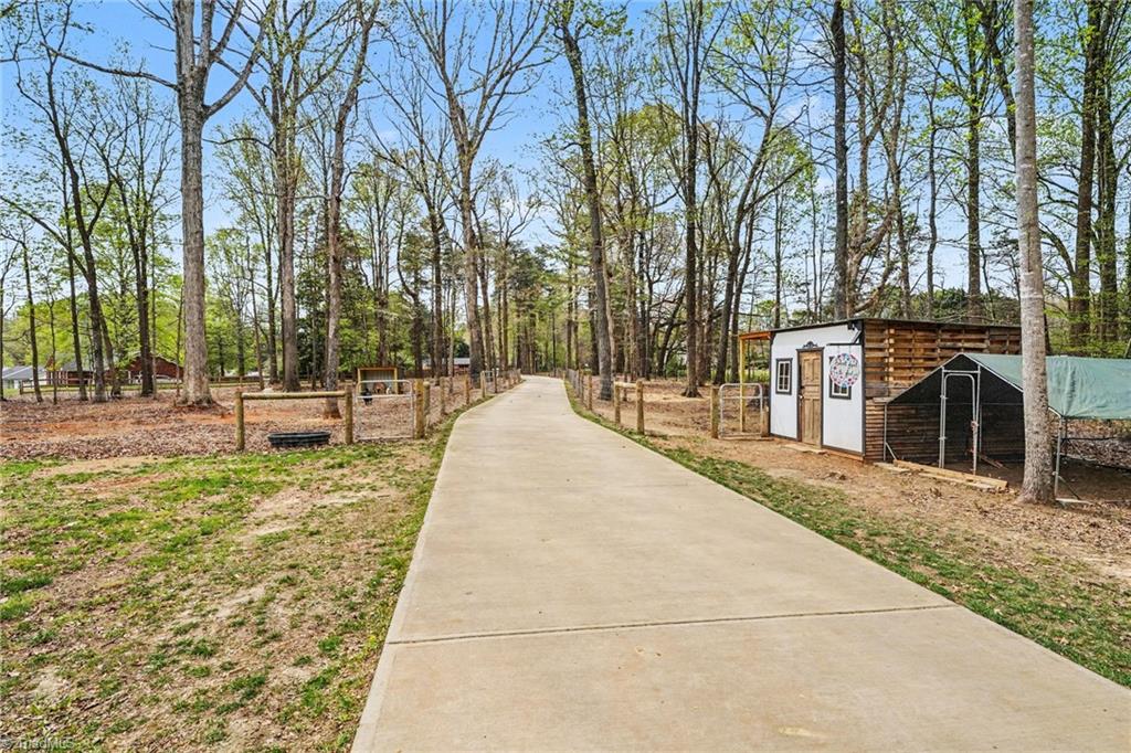 4002 Williams Dairy Road Greensboro, NC 27406 - Photo 37 of 40