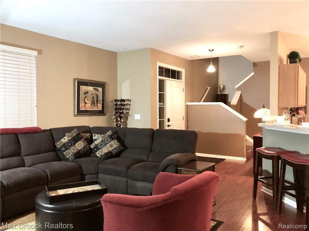 4285 Hampton Ridge Boulevard, Unit 141 Howell, MI 48843 - Photo 8 of 38