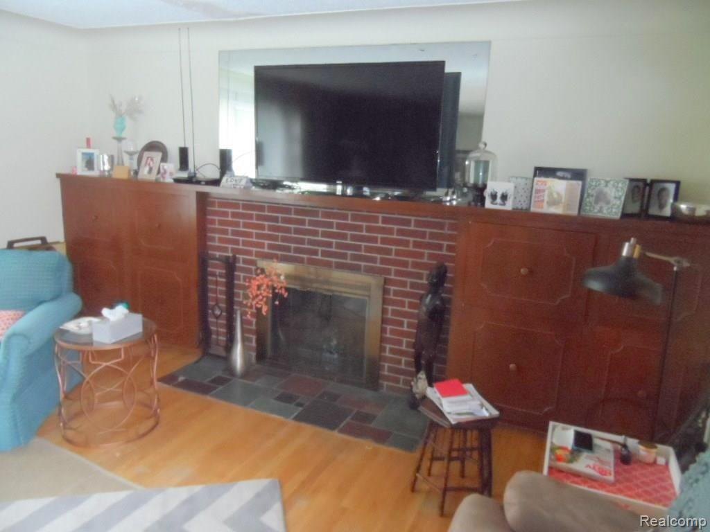 5459 Whittaker Road Ypsilanti, MI 48197 - Photo 6 of 18 SAM_8533.JPG
