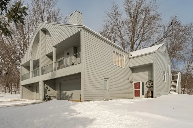 $330,000 | 4887 Tee Court Southwest, Rochester, MN 55902