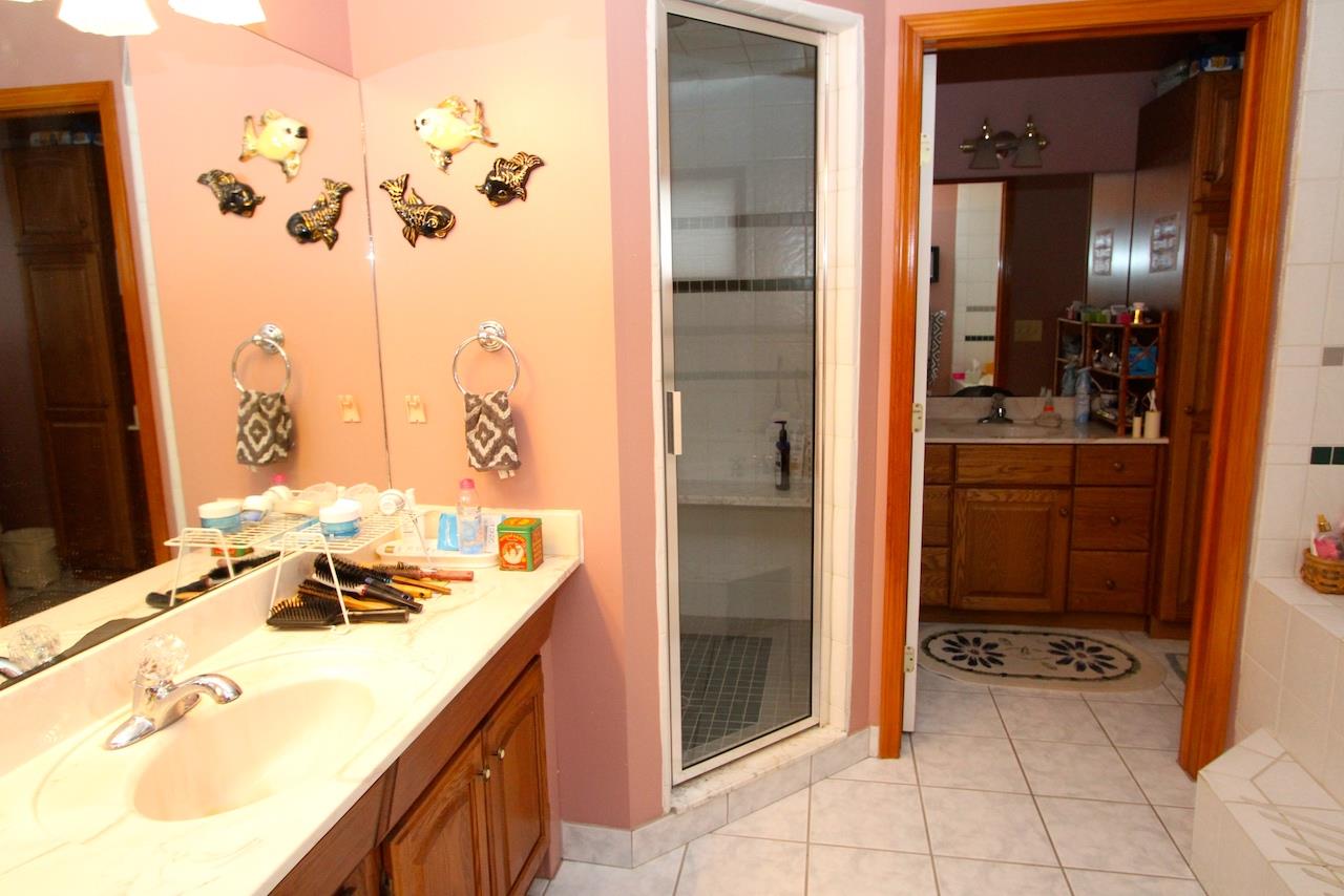 10376 Meisner Road Casco, MI 48064 - Photo 15 of 33 31367763-14.JPG