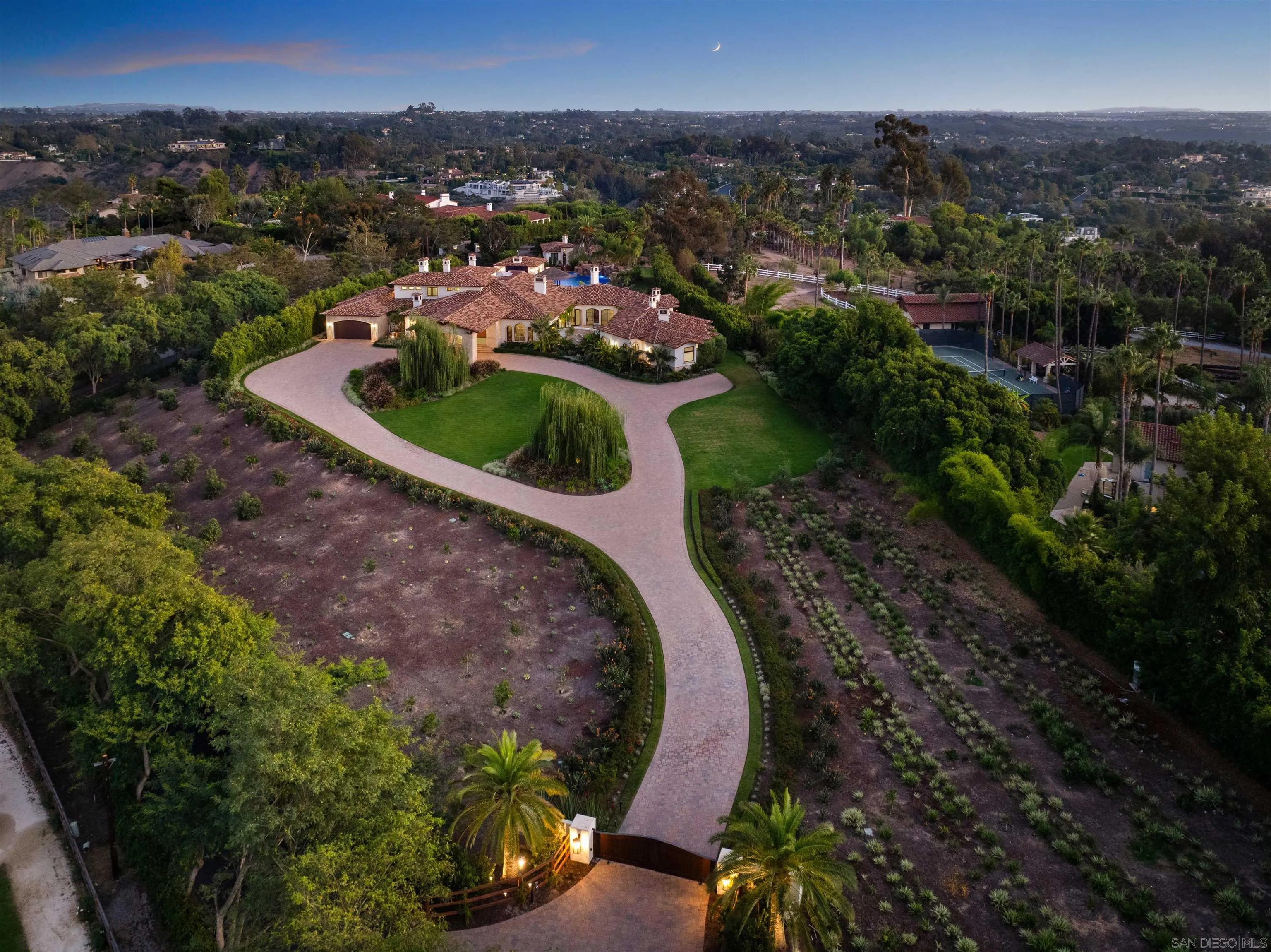 7031 Las Colinas Rancho Santa Fe, CA 92067 - Photo 6 of 42