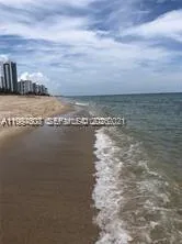 $4,000 | 1900 South Ocean Boulevard, Unit 11E, Lauderdale-by-the-Sea, FL 33062