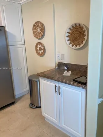 $4,000 | 1900 South Ocean Boulevard, Unit 11E, Lauderdale-by-the-Sea, FL 33062