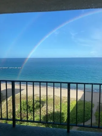 $4,000 | 1900 South Ocean Boulevard, Unit 11E, Lauderdale-by-the-Sea, FL 33062