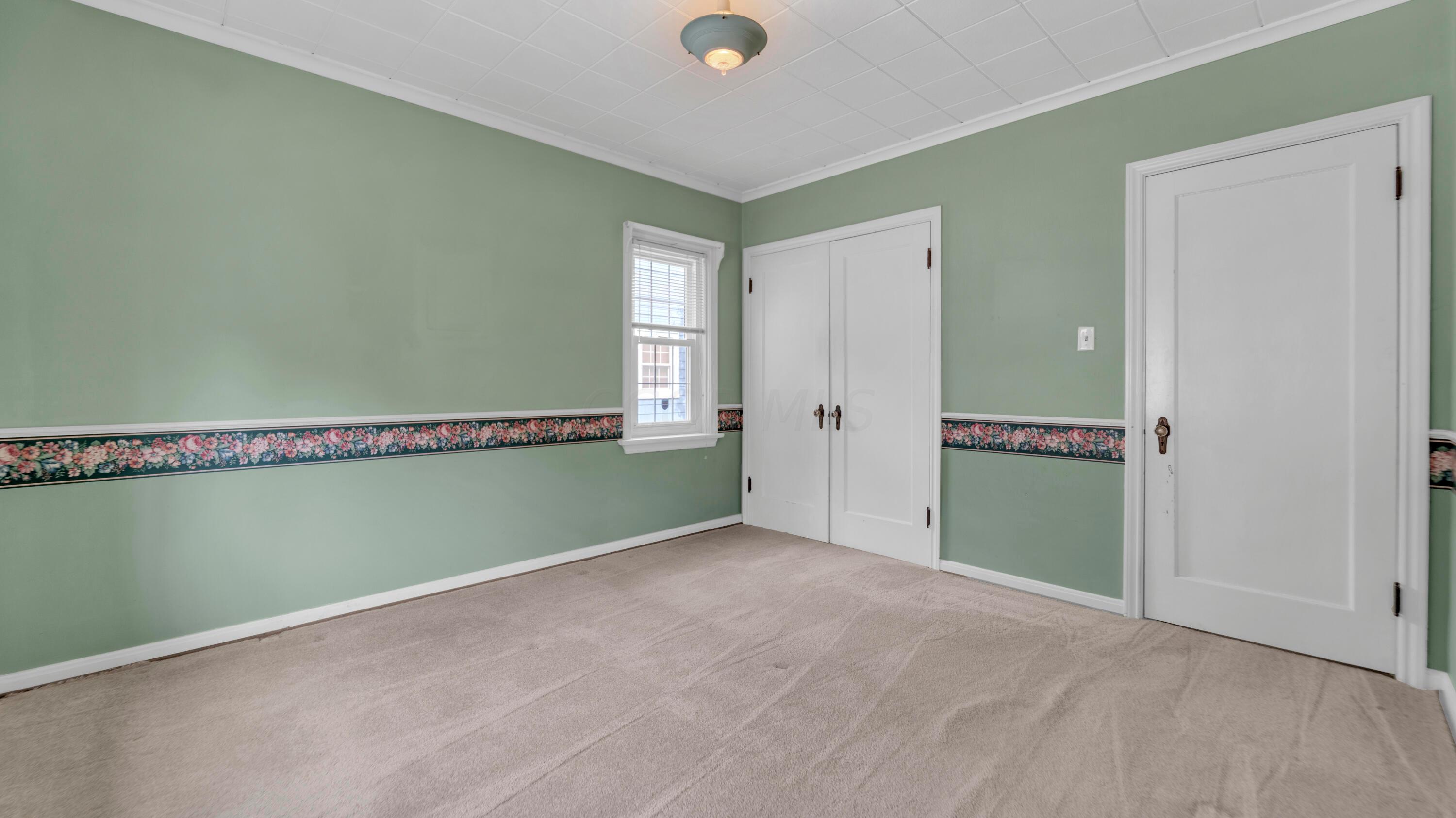 261 Wetmore Road Columbus, OH 43214 - Photo 13 of 38 Bedroom # 1 with Double door Closet