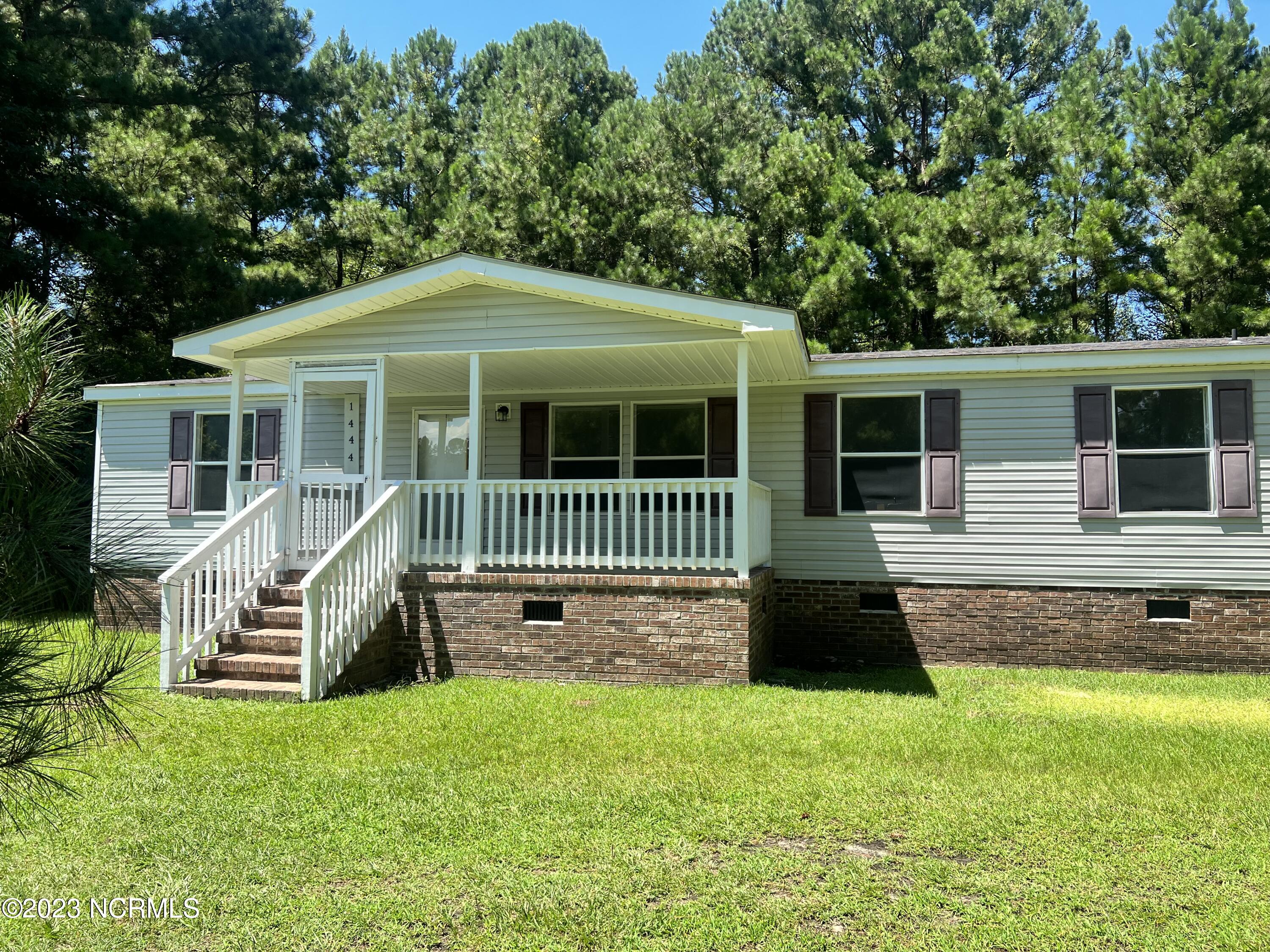 1444 Loop Road Bolton, NC 28423 - Photo 1 of 22 front