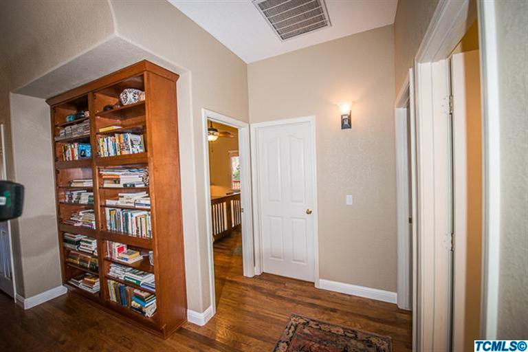 45220 Hammond Drive Three Rivers, CA 93271 - Photo 21 of 31 a view of an entryway with wooden floor