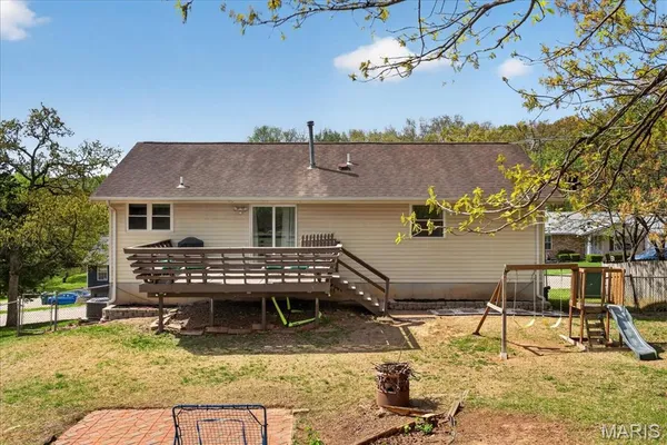 $250,000 | 2117 South Oaks Drive, Barnhart, MO 63012