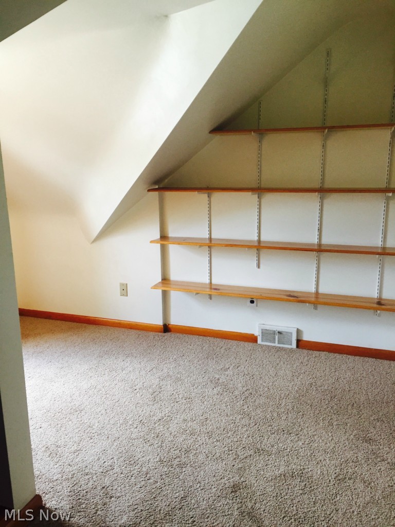29005 Forestgrove Road Willowick, OH 44095 - Photo 6 of 11 Gallery Image 6