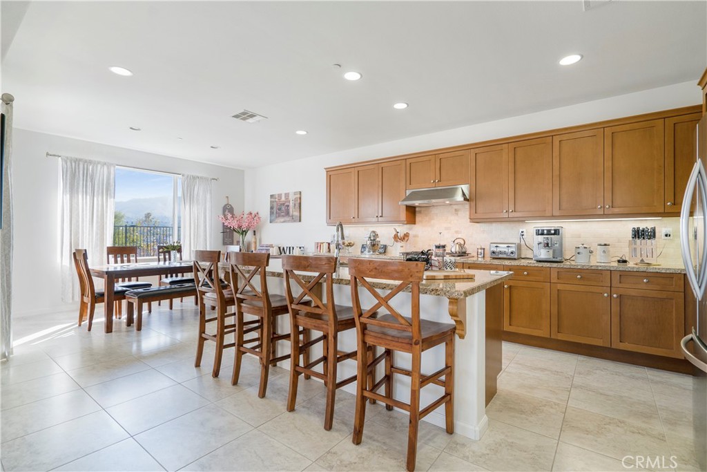 3126 Vista Terrace Riverside, CA 92503 - Photo 6 of 39